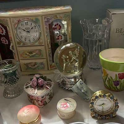 Sale Photo Thumbnail #131