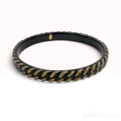 Vintage Chanel Autumn 1997 Black Resin and Gold Tone Chain Bangle