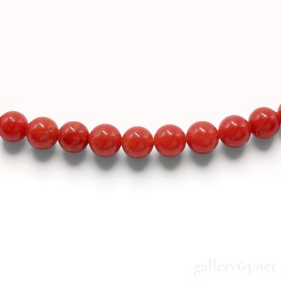 18K Yellow Gold Antique Red Coral Bead Necklace