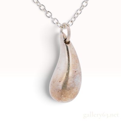 Tiffany & Co. Elsa Peretti Sterling Silver Teardrop Pendant Necklace