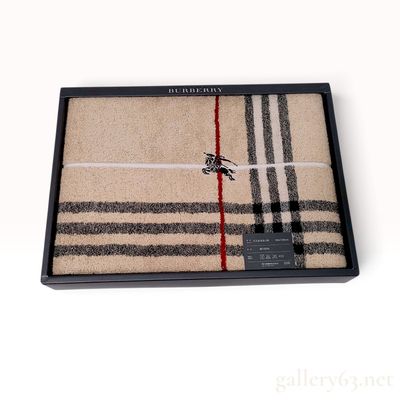 Burberry Check Beige Cotton Bath Towel with Box