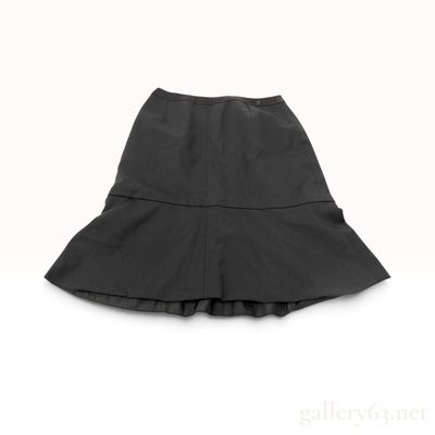 C. 2004 Chanel Black Trumpet Silhouette Skirt Size 38