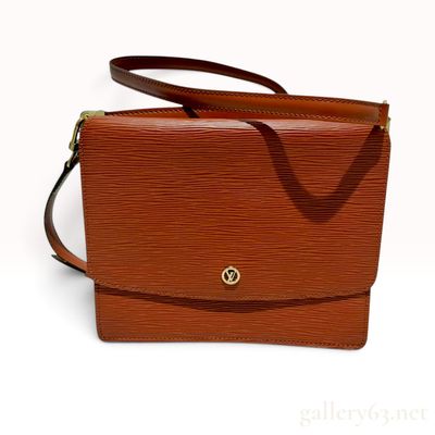 Vintage Louis Vuitton Epi Leather Grenelle Crossbody Bag in Kenyan Fawn