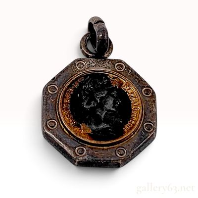 18 Karat Gold and Sterling Silver Queen Elizabeth II Coin Pendant