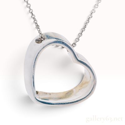 Tiffany and Co. Elsa Peretti Sterling Silver Open Heart Pendant Necklace