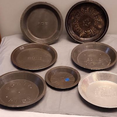 antique pie tins many great names 7 x bid