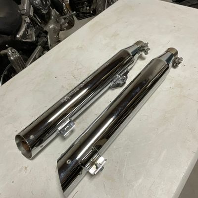 Pair of Harley-Davidson Chrome Slip-On Motorcycle Mufflers Part Number 64703-08