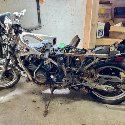 Honda VF500F Interceptor V4 Liquid Cooled Motorcycle Parts Bike