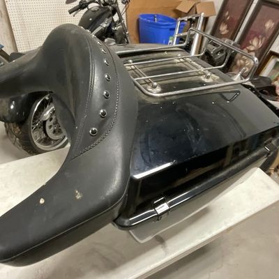 Harley-Davidson Detachable Tour-Pak Motorcycle Trunk with Luggage Rack and Backrest