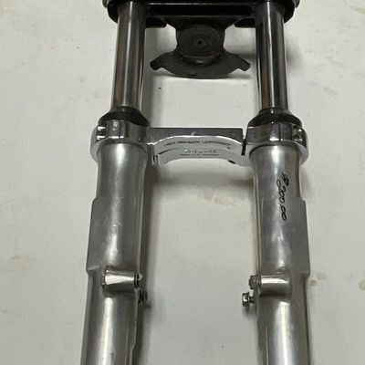 Harley-Davidson Sportster Showa Front Fork Assembly with Telefix Brace XL G554