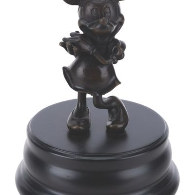 A Disneyland Hub Minnie Mouse Bronze Collectible.