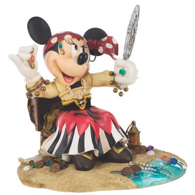 A Pirate Minnie Big Fig.