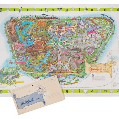A 1964-B Disneyland Souvenir Map and Envelope.