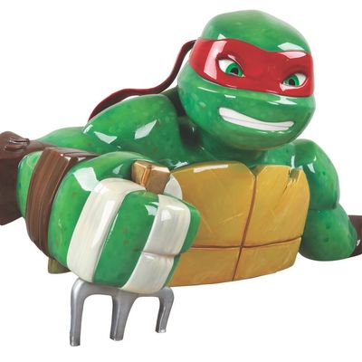 A Teenage Mutant Ninja Turtles Raphael Display Figure.