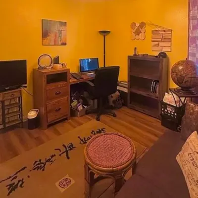Misc office furniture 