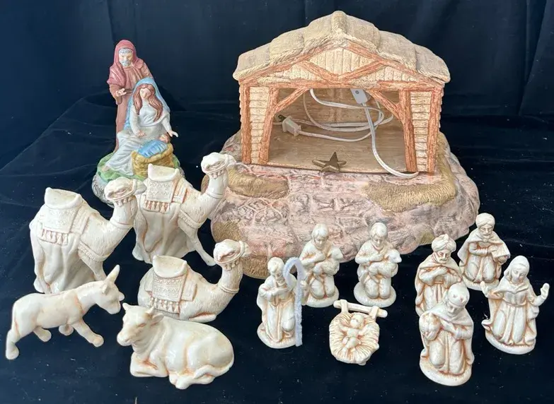 Away in a Manger – Nativity Scene 