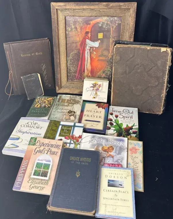 Knockin’ on Heaven’s Door – Faith Books & Decor