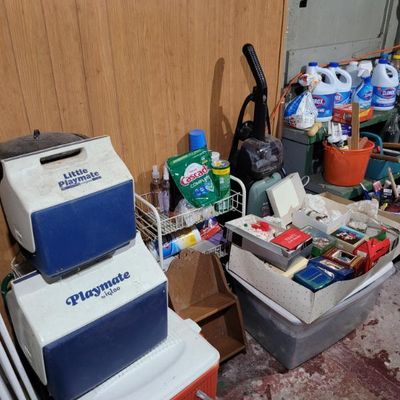Estate sale photo
