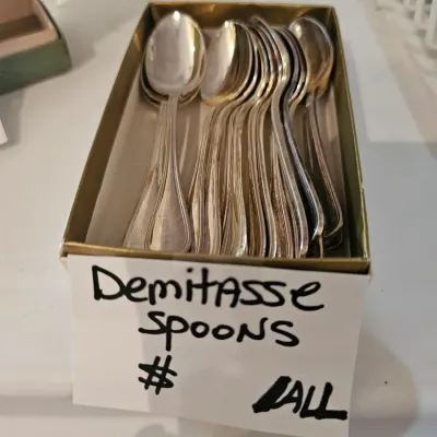Sale Photo Thumbnail #838