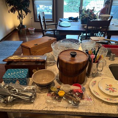 Estate sale photo