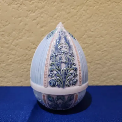Vintage Lladro Blue Floral Egg Porcelain Figure - Flowers Inside, Spring, Easter Decor