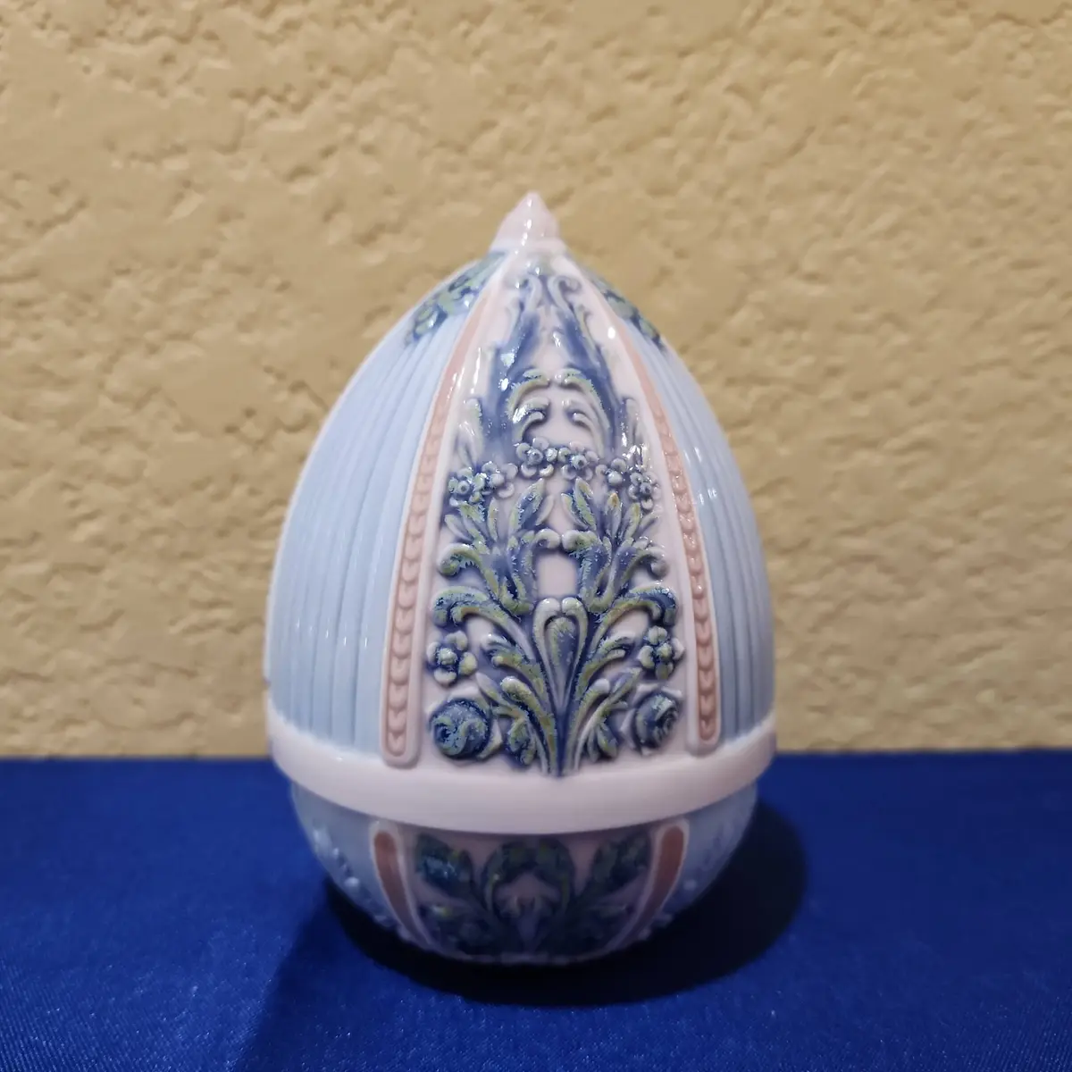 Vintage Lladro Blue Floral Egg Porcelain Figure - Flowers Inside, Spring, Easter Decor