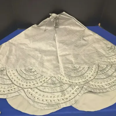 Gorgeous Silver Tree Skirt - Scalloped & Beaded Design W/ Tie Straps