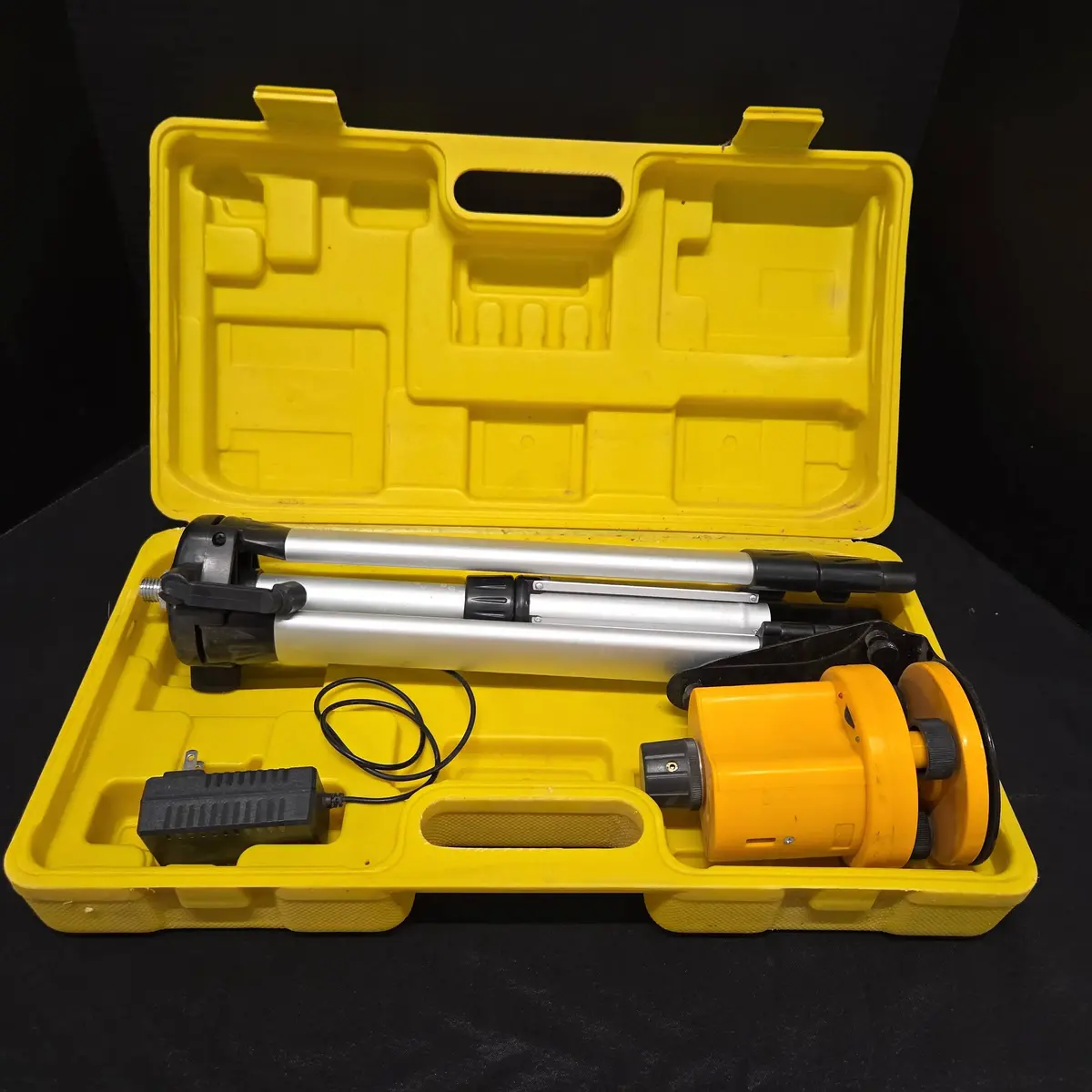 Johnson Level and Tool Rotary Laser Level Kit 