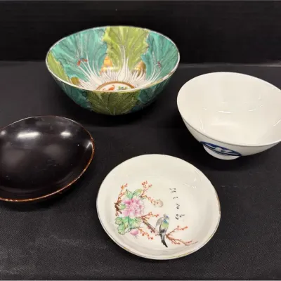 VTG Chinese & Japanese 3 Porcelain & 1 Plastic Bowl - Stamped Chinese Porcelain, Hand Decorated Bowl
