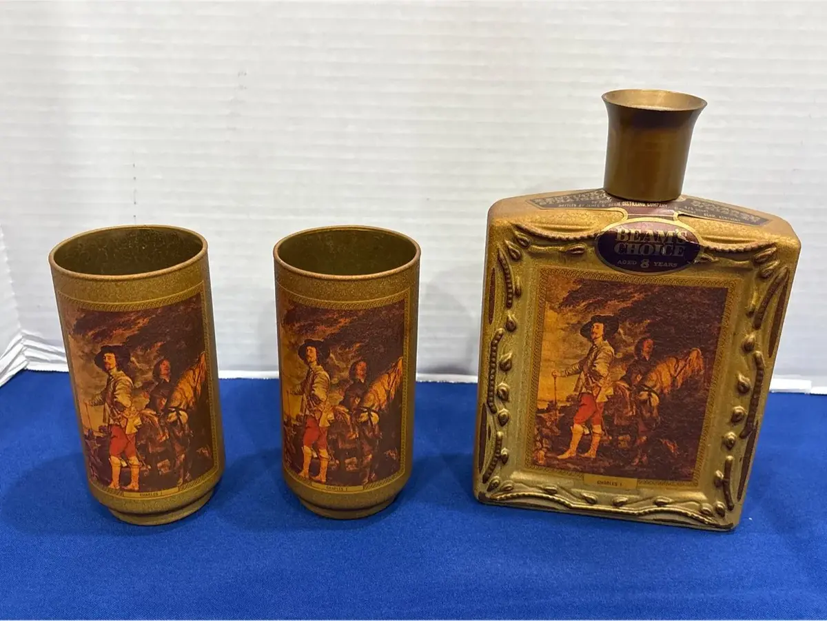 Jim Beam's Choice Charles I at the Hunt Bourbon Whiskey Decanter + Matching Drinking Glasses Set