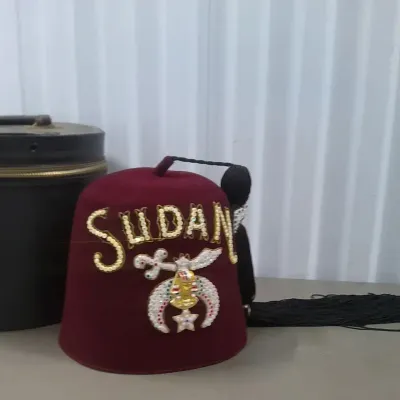 Shrine Masonic Jeweled & Tasseled Fez Hat
