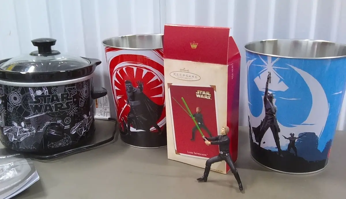 Star Wars Slow Cooker, Hallmark Ornament &  Movie Popcorn Bin