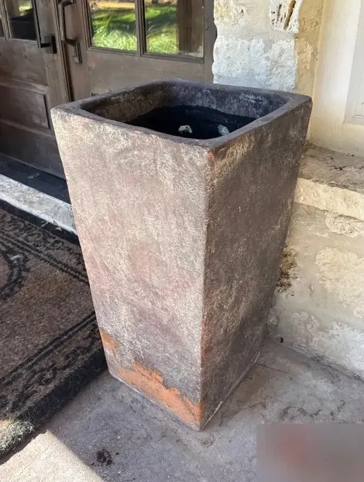 Tall, square terracotta outdoor planter - Lot 1 