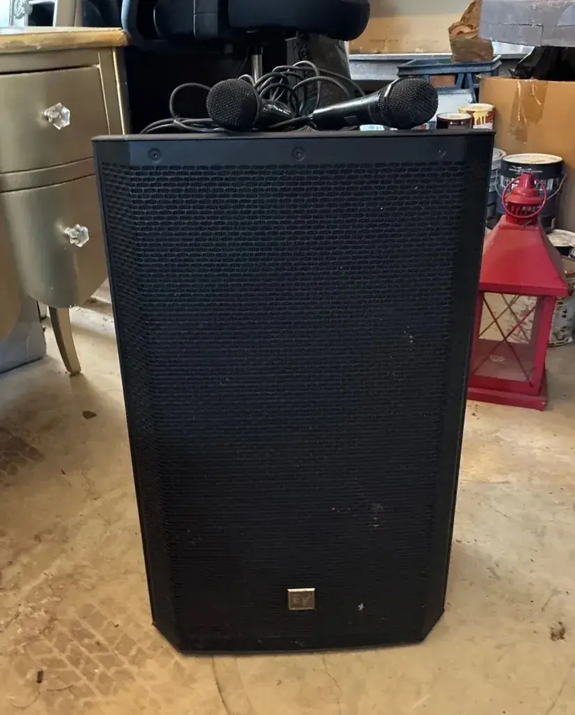 Electro-Voice ZLX Series Powered PA Speaker & 2 Microphones 