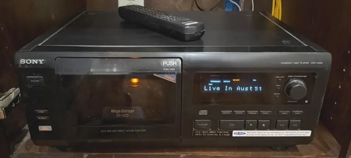 Sony CDP-CX355 MegaStorage 50-Disc CD Changer