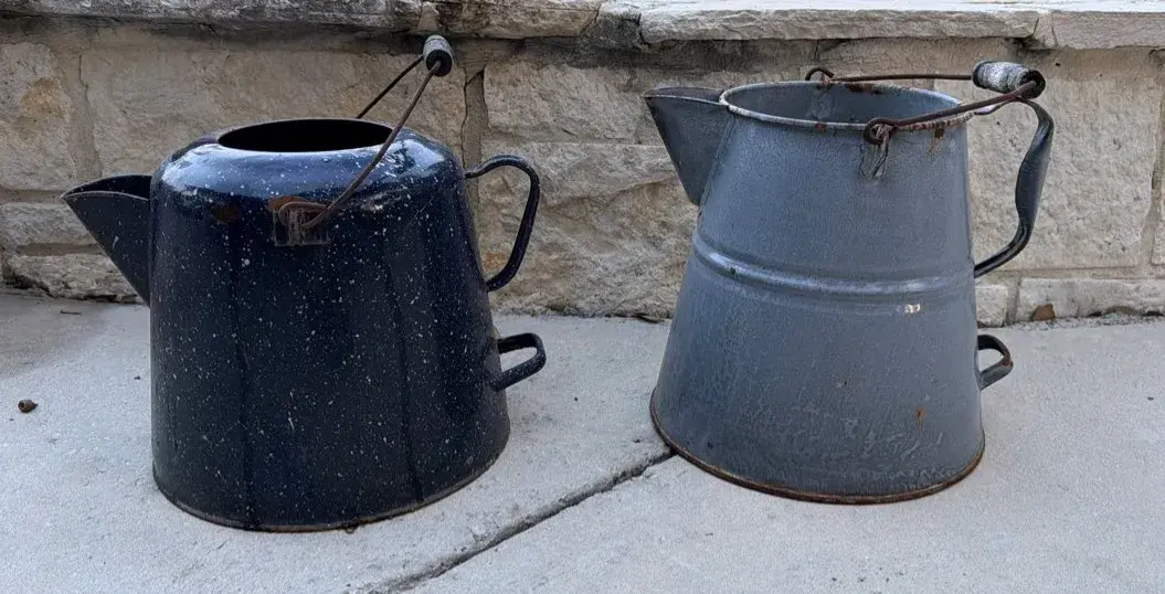 Pair of Vintage Metal Watering Cans – Rustic Farmhouse Garden Décor