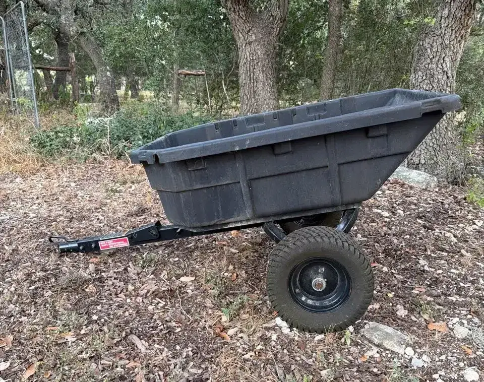 Ohio Steel 1,250-Lb Professional Grade Tow-Behind Poly Dump Car