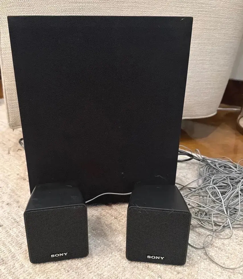 Samsung Wireless Active Subwoofer & Pair of Sony Surround Speaker