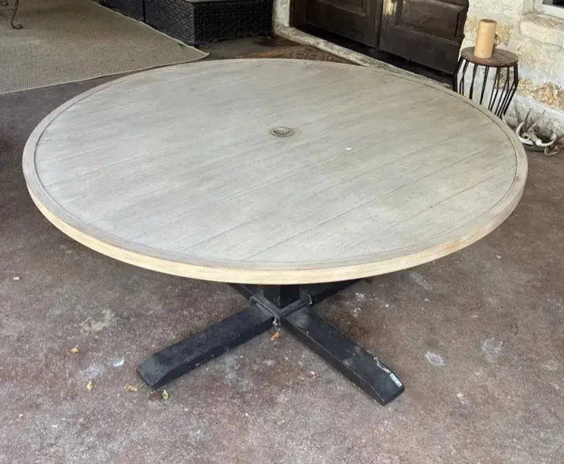 Hampton Bay Beige Round Aluminum Wood Look Outdoor Patio Dining Table Dark Metal X-base Pedestal 