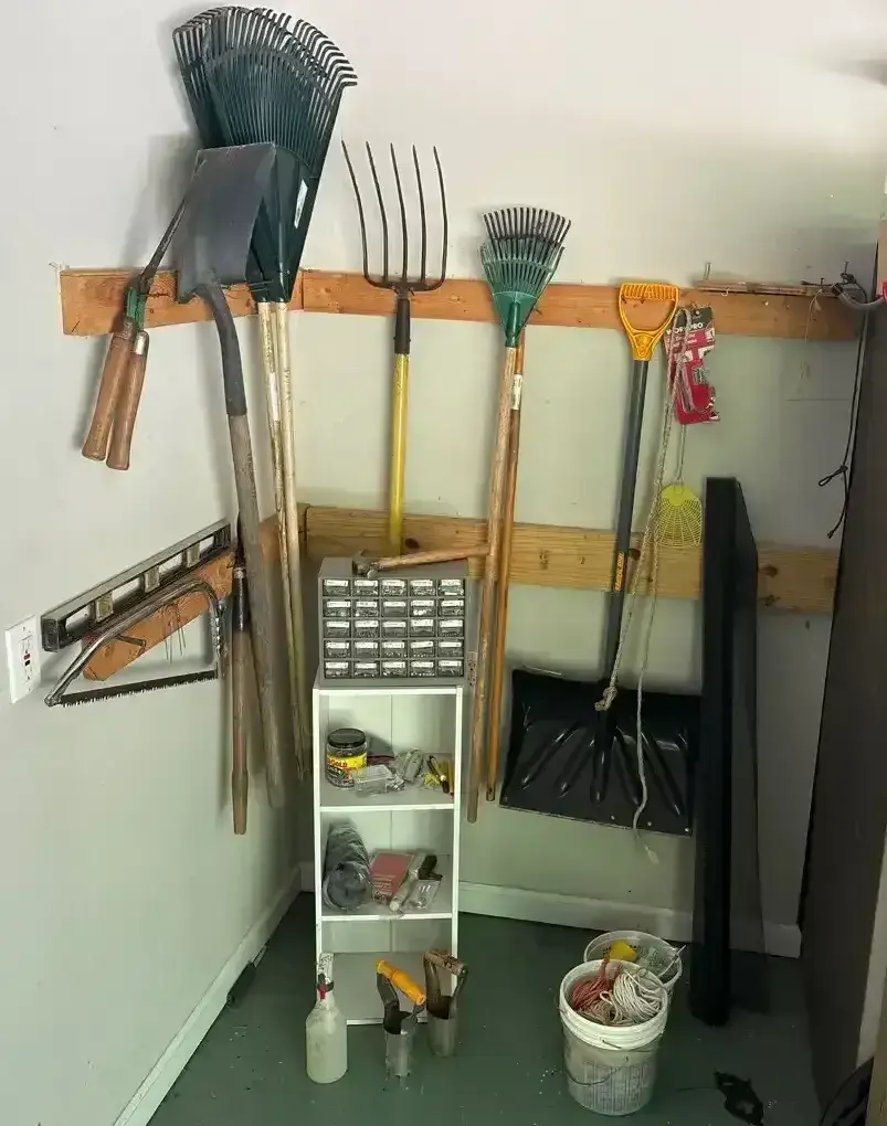 Handy Hand Tools For The Home And Garden!