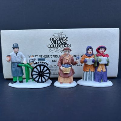 LOT 77: Dept 56 Accessories w/Original Boxes: Boulevard Lampposts, Busy Sidewalk, Tis the Season, Santa's Little Helpers, Sing a...