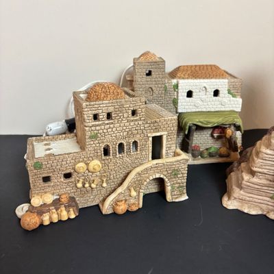 LOT 89: Dept 56 Postern, Town Wall Section & Little Town of Bethlehem