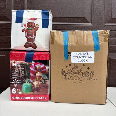 LOT 160: Christmas Inflatable Outdoor Lawn Decorations 3pcs