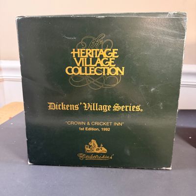 LOT 44: Dept 56 Dickins Village Heritage Village Collection - Crown & Cricket Inn 1st Edition