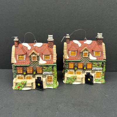 LOT 144: Dept 56 Charles Dickens Collector's Edition Ornaments Dedlock Arms (2) & Sir John Falstaff Inn (2), Oversized C9 Light...