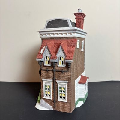 LOT 99: Dept 56 Dickens Village Series Crown & Cricket Inn: 1st Edition Limited to 1992