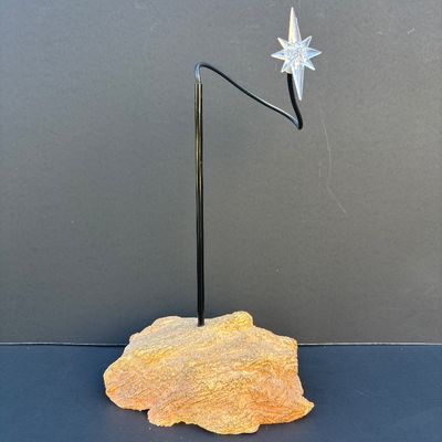 LOT 47: Dept 56 Little Town of Bethlehem- Star of Wonder Battery Operated Accessory