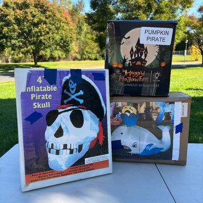 LOT 107: Halloween Inflatable Outdoor Lawn Decorations 3pcs