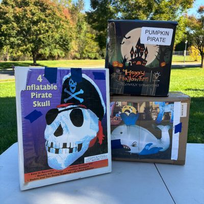 LOT 107: Halloween Inflatable Outdoor Lawn Decorations 3pcs