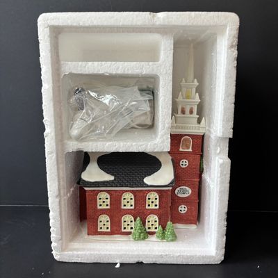LOT 150: Dept 56 New England Series Sleepy Hollow & Old North Church